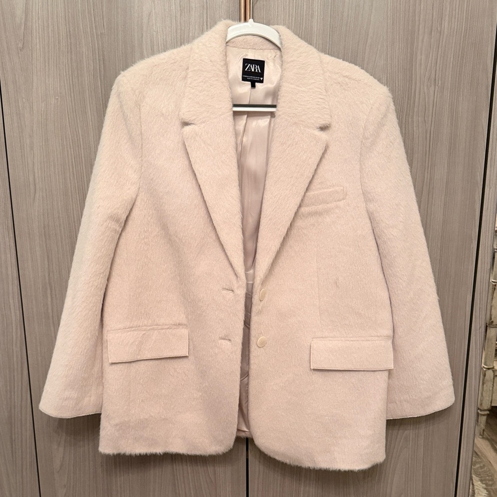 Zara Soft Cream Textured Blazer Jacket